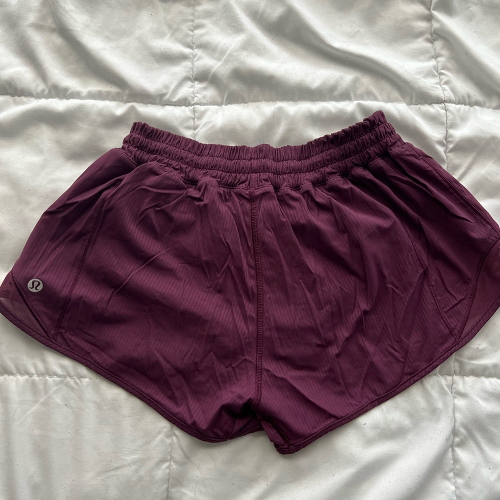 Lulu lemon hotty hot shorts 2.5” inseam